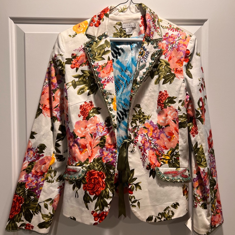 Lapis women’s floral Blazer. Size S
